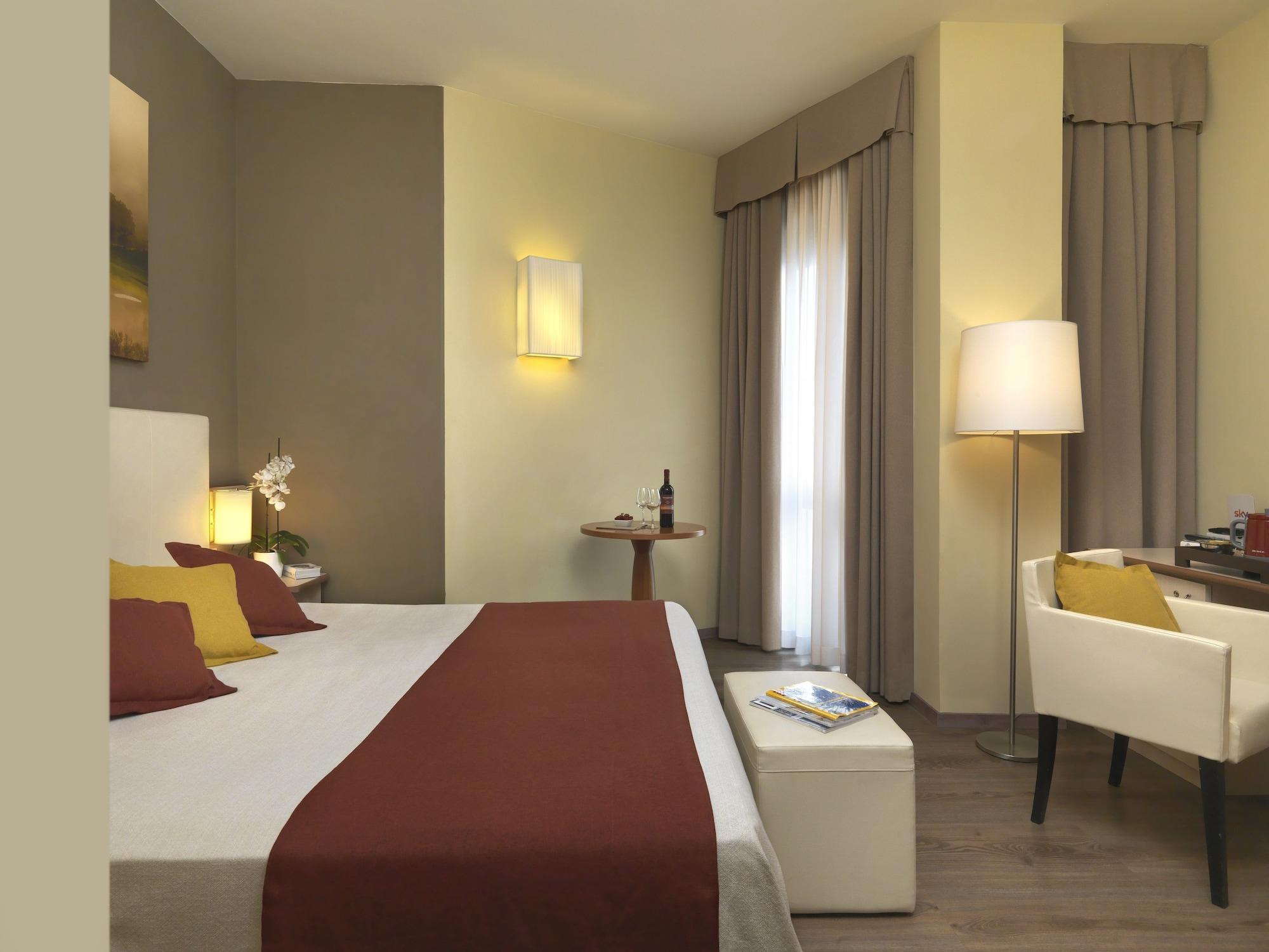 Hotel Ristorante Alcide Poggibonsi Εξωτερικό φωτογραφία