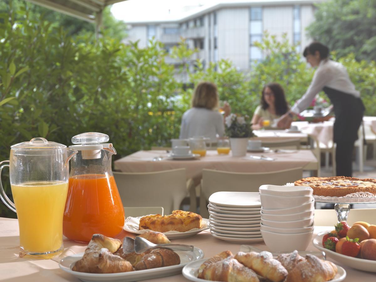 Hotel Ristorante Alcide Poggibonsi Εξωτερικό φωτογραφία