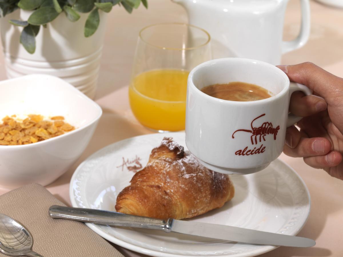 Hotel Ristorante Alcide Poggibonsi Εξωτερικό φωτογραφία