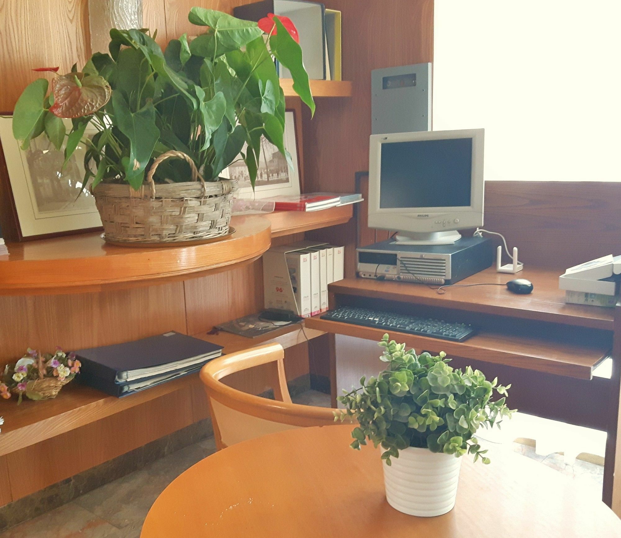 Hotel Ristorante Alcide Poggibonsi Εξωτερικό φωτογραφία